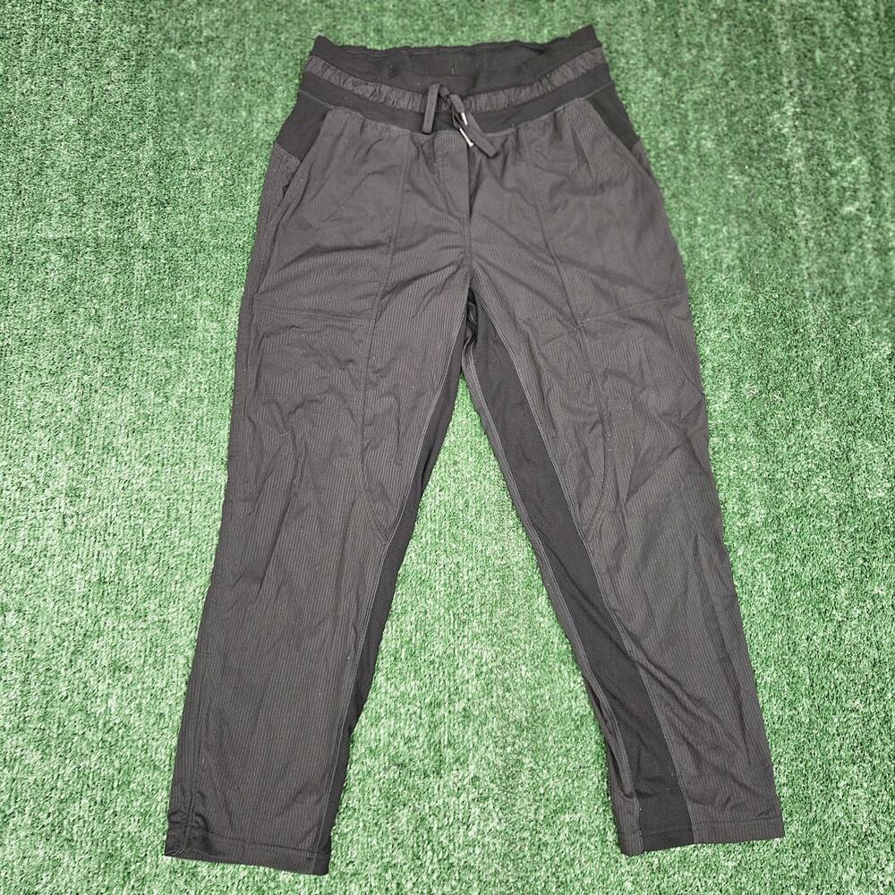 Lululemon Black Striped Pants CA35801 RN 106259 Drawstring Waist Cropped Size 6